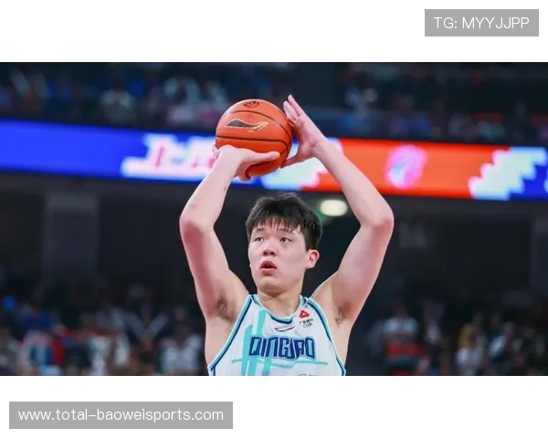 蒙古足球选手崭露头角 踢出新辉煌的蒙古球星们